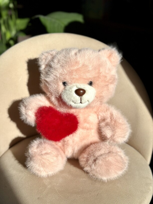 Мишка с сердцем❤️, артикул F1276875 - 1380 рублей, доставка по городу. Flawery - доставка цветов