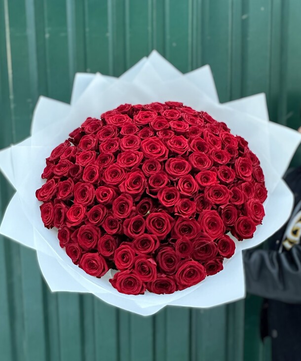 101 роза красные розы ред наоми 50см, артикул F1304180 - 21450 рублей, доставка по городу. Flawery - доставка цветов