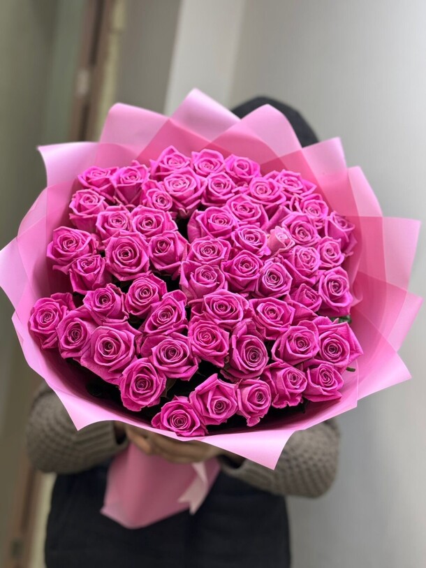 51 роза розовая аква 50см, артикул F1397429 - 13500 рублей, доставка по городу. Flawery - доставка цветов