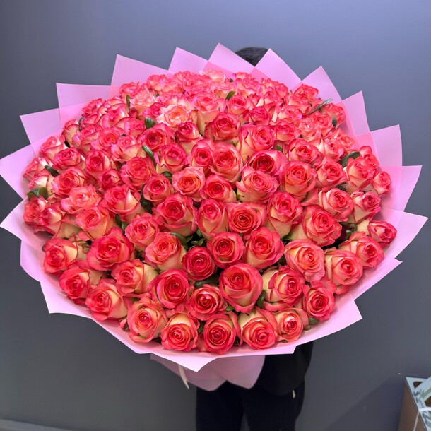 Розы джумилия 70см 101шт, артикул F1402220 - 27500 рублей, доставка по городу. Flawery - доставка цветов