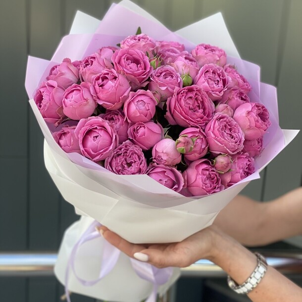 Букет из 19 роз мисти бабблз, артикул F1141868 - 14500 рублей, доставка по городу. Flawery - доставка цветов