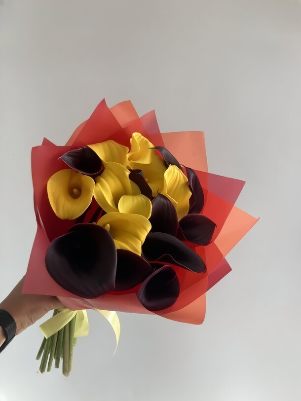 Яркий букет калл, артикул F1207651 - 15000 рублей, доставка по городу. Flawery - доставка цветов