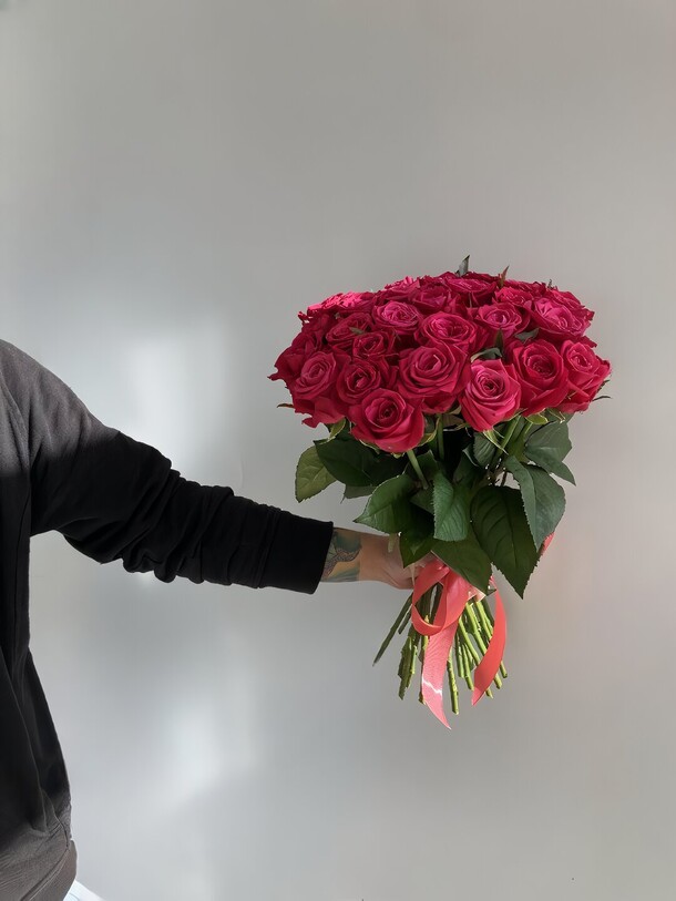 Роза шангри-ла, артикул F1216889 - 8500 рублей, доставка по городу. Flawery - доставка цветов