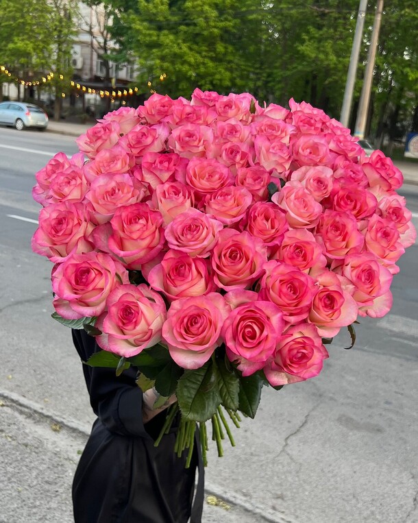 Букет из 101 розы джумелия, артикул F1277633 - 20500 рублей, доставка по городу. Flawery - доставка цветов