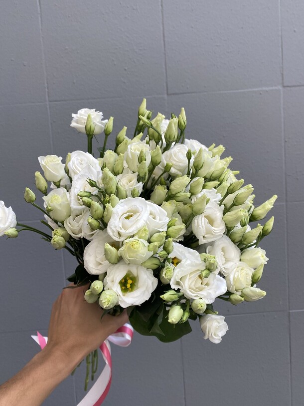 Букет из эустомы, артикул F1312066 - 7200 рублей, доставка по городу. Flawery - доставка цветов