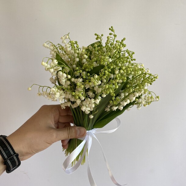 Пучок ландышей, артикул F1421642 - 35871 рублей, доставка по городу. Flawery - доставка цветов