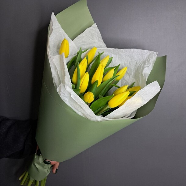 Солнечные желтые тюльпаны 15шт, артикул F1384668 - 4500 рублей, доставка по городу. Flawery - доставка цветов