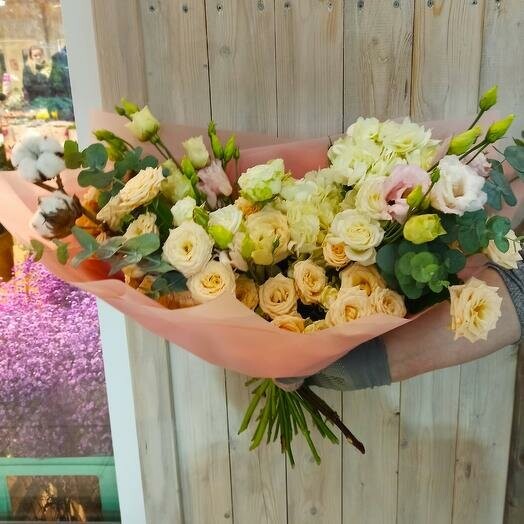 Букет "персиковое счастье ", артикул F1068167 - 14254 рублей, доставка по городу. Flawery - доставка цветов