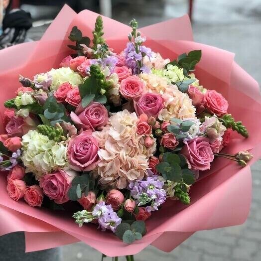 Букет " marvellous ", артикул F1068170 - 13649 рублей, доставка по городу. Flawery - доставка цветов