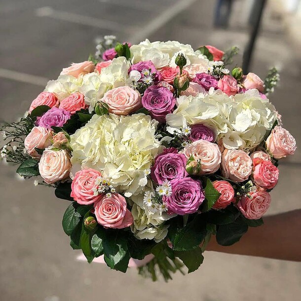 Букет "нежный", артикул F1073511 - 7696 рублей, доставка по городу. Flawery - доставка цветов