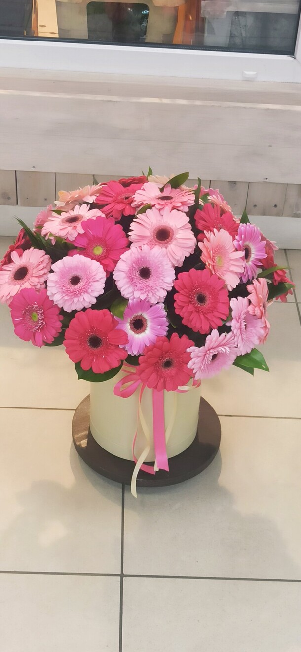 Композиция из гербер💗, артикул F1081614 - 9305 рублей, доставка по городу. Flawery - доставка цветов