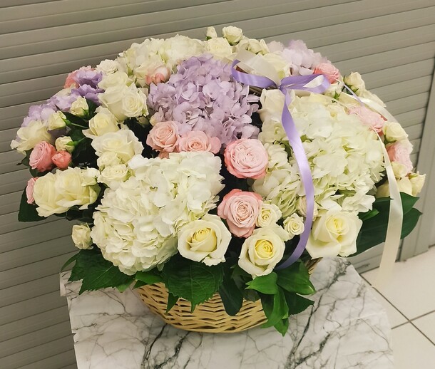 Композиция "нежный рассвет", артикул F1084328 - 12935 рублей, доставка по городу. Flawery - доставка цветов