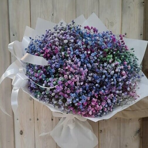 Букет из радужной гипсофилы, артикул F1093454 - 4707 рублей, доставка по городу. Flawery - доставка цветов