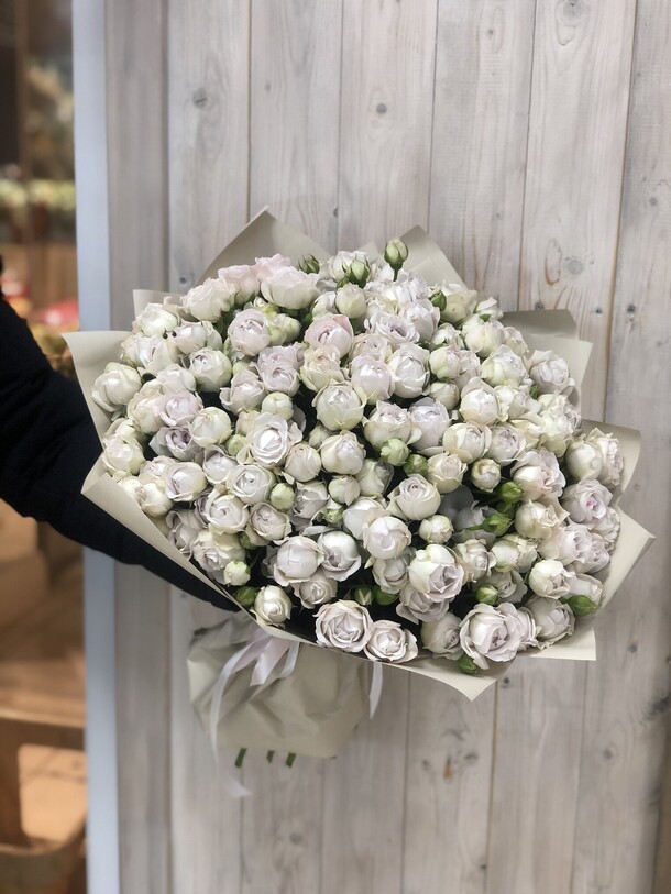 Монобукет « silver bubbles “, артикул F1166841 - 10648 рублей, доставка по городу. Flawery - доставка цветов