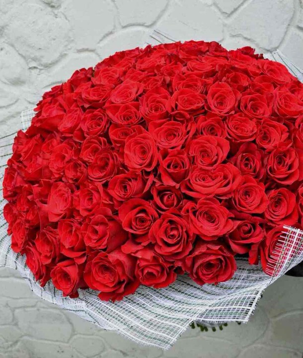 101 роза "престиж", артикул F5882 - 15415 рублей, доставка по городу. Flawery - доставка цветов