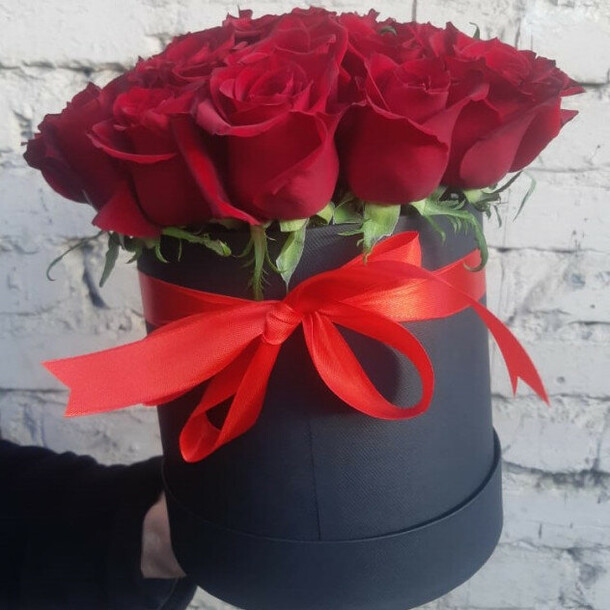 Букет "vip present", артикул F81579 - 6642 рублей, доставка по городу. Flawery - доставка цветов