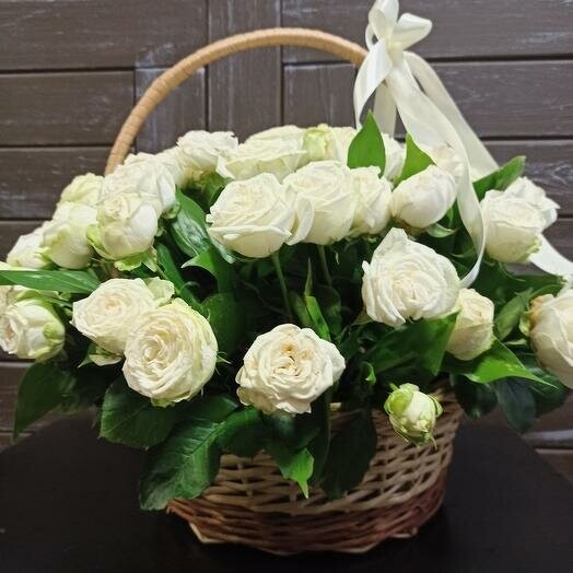 Корзина" любимой" 💕, артикул F87304 - 11248 рублей, доставка по городу. Flawery - доставка цветов