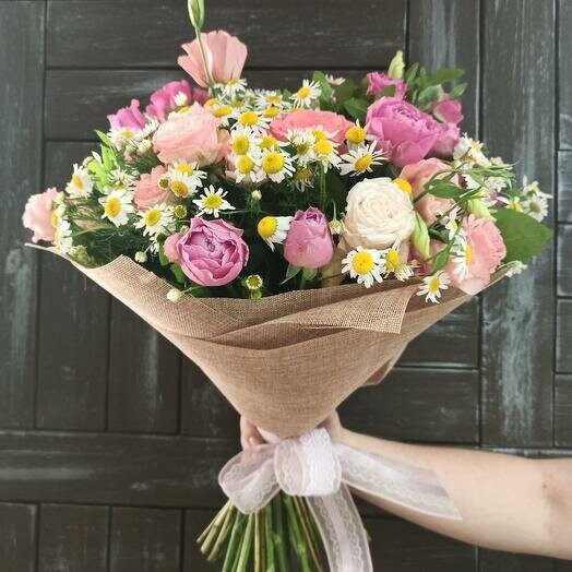 Букет "с любовью !" 💕, артикул F88958 - 8638 рублей, доставка по городу. Flawery - доставка цветов