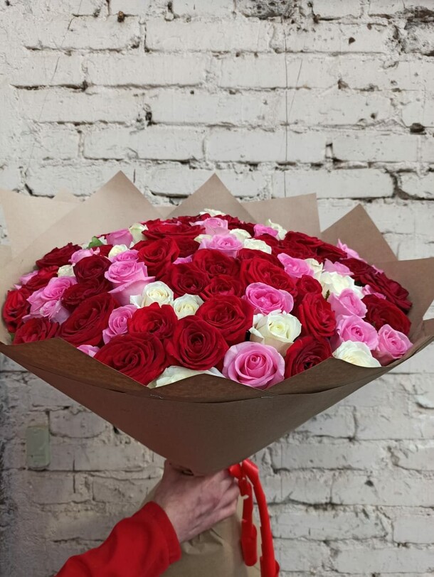 Букет "седьмое чувство", артикул F89846 - 11394 рублей, доставка по городу. Flawery - доставка цветов