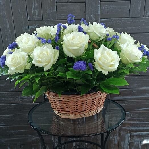 Корзина "очарование", артикул F92319 - 9656 рублей, доставка по городу. Flawery - доставка цветов