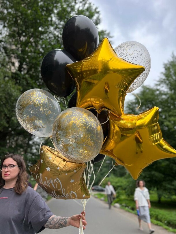 Набор из 11 воздушных шаров, артикул F1297876 - 2800 рублей, доставка по городу. Flawery - доставка цветов