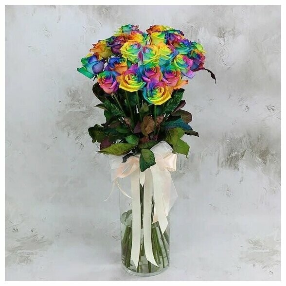 25 радужных роз, артикул F1144017 - 21564 рублей, доставка по городу. Flawery - доставка цветов
