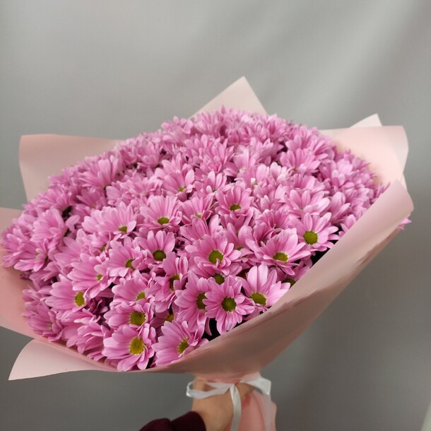 Большой букет кустовых хризантем, артикул F1245965 - 9184 рублей, доставка по городу. Flawery - доставка цветов