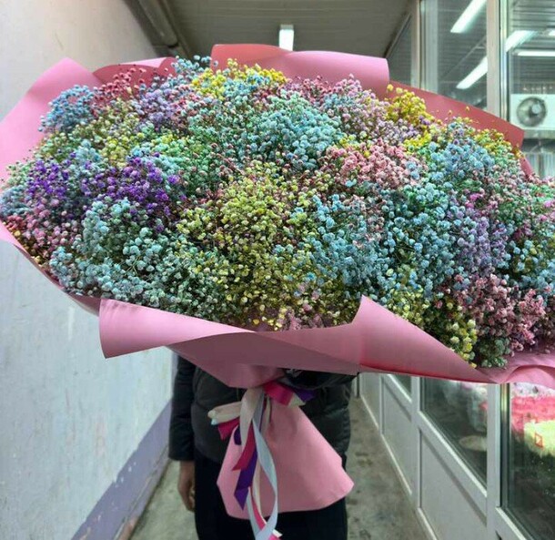 Огромный букет разноцветной гипсофилы, артикул F1251861 - 45980 рублей, доставка по городу. Flawery - доставка цветов