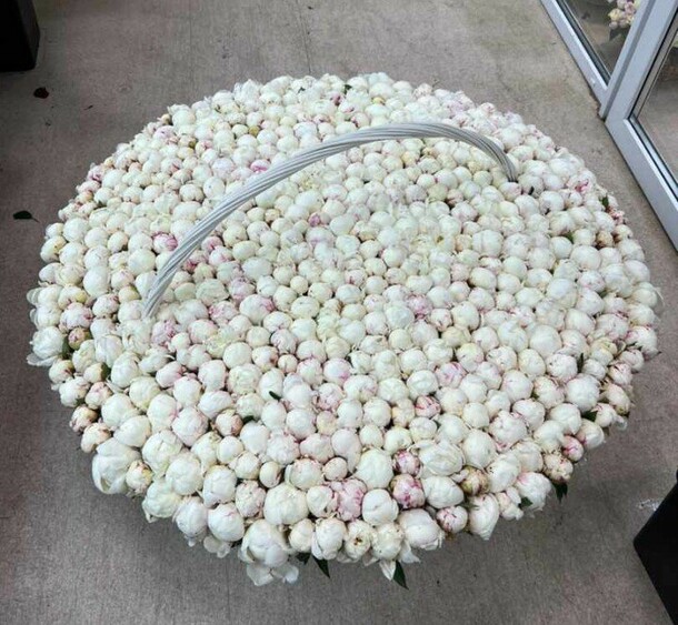 Корзина 501 пионов 🤩, артикул F1291308 - 484000 рублей, доставка по городу. Flawery - доставка цветов