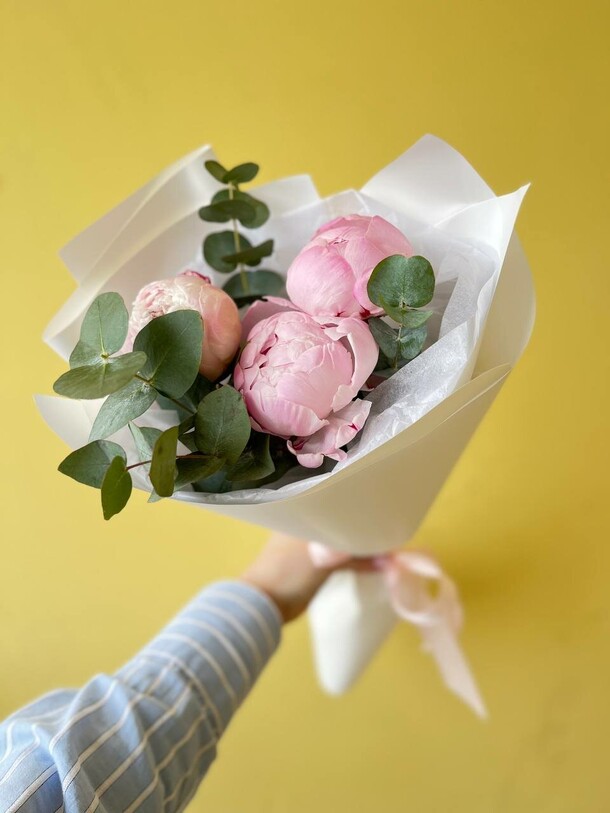 Букет "милые розовые пионы", артикул F1416294 - 5100 рублей, доставка по городу. Flawery - доставка цветов