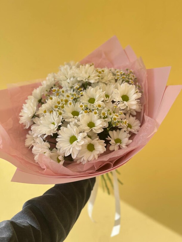 Букет "ромашковый рай", артикул F1416415 - 3618 рублей, доставка по городу. Flawery - доставка цветов