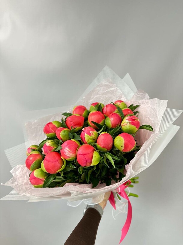 Букет "21 пион", артикул F1417663 - 19965 рублей, доставка по городу. Flawery - доставка цветов