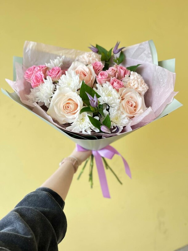 Авторский букет "блум", артикул F1419670 - 4707 рублей, доставка по городу. Flawery - доставка цветов