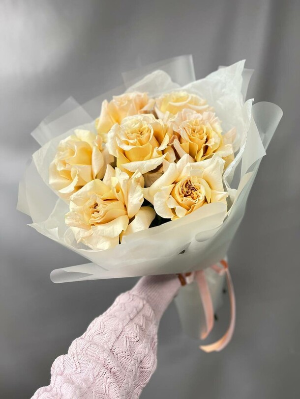 Букет из французских роз, артикул F1420550 - 4828 рублей, доставка по городу. Flawery - доставка цветов