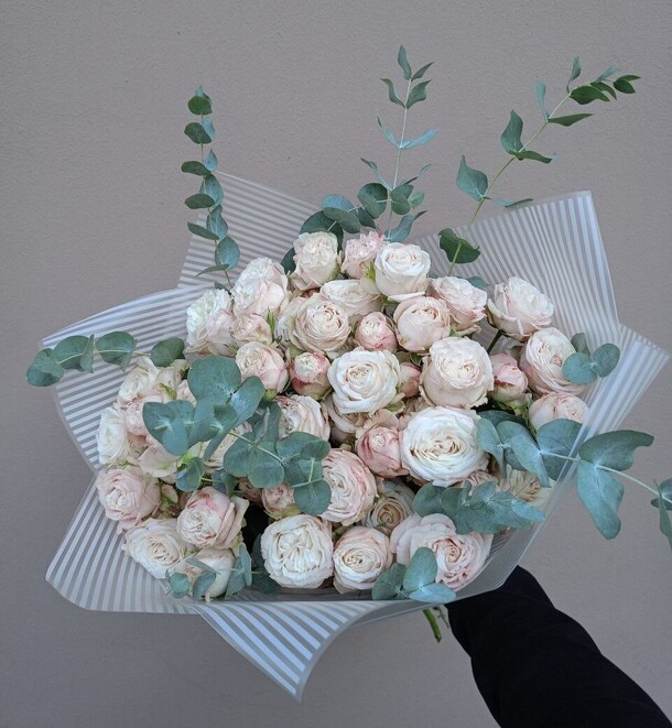 Букет "нежность", артикул F1308675 - 5485 рублей, доставка по городу. Flawery - доставка цветов