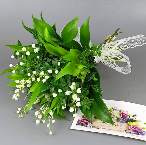 Букет из 15 ландышей, артикул F1166607 - 19241 рублей, доставка по городу. Flawery - доставка цветов