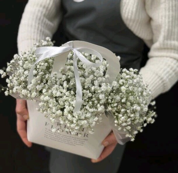 Фреш с белой гипсофилой, артикул F1410908 - 2600 рублей, доставка по городу. Flawery - доставка цветов