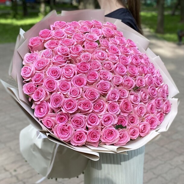 101 розовая роза, артикул F1082430 - 21989 рублей, доставка по городу. Flawery - доставка цветов