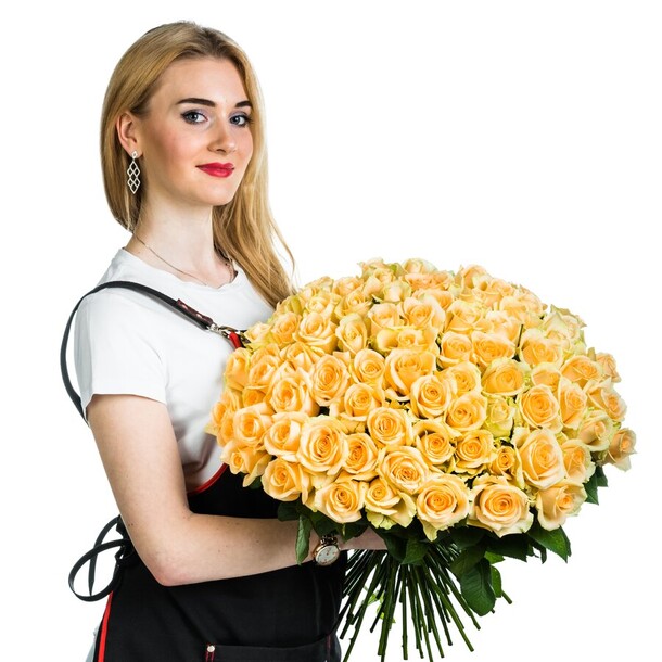 101 кремовая роза, артикул F79150 - 26260 рублей, доставка по городу. Flawery - доставка цветов