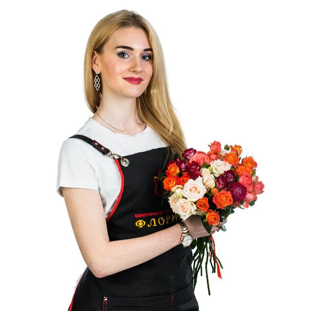 15 кустовых роз микс, артикул F79830 - 8127 рублей, доставка по городу. Flawery - доставка цветов