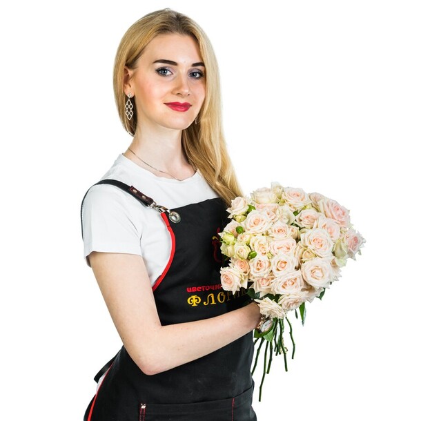 15 кустовых чайных роз, артикул F79832 - 8340 рублей, доставка по городу. Flawery - доставка цветов