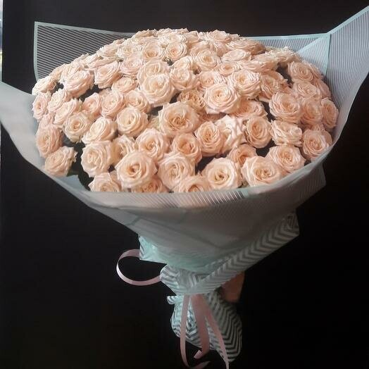 Леди шарм, артикул F97055 - 15607 рублей, доставка по городу. Flawery - доставка цветов