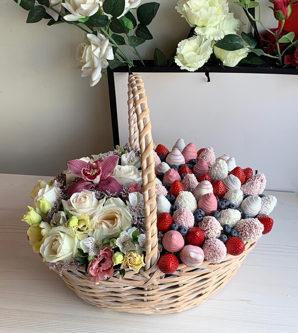 Wow, артикул F1105809 - 20351 рублей, доставка по городу. Flawery - доставка цветов