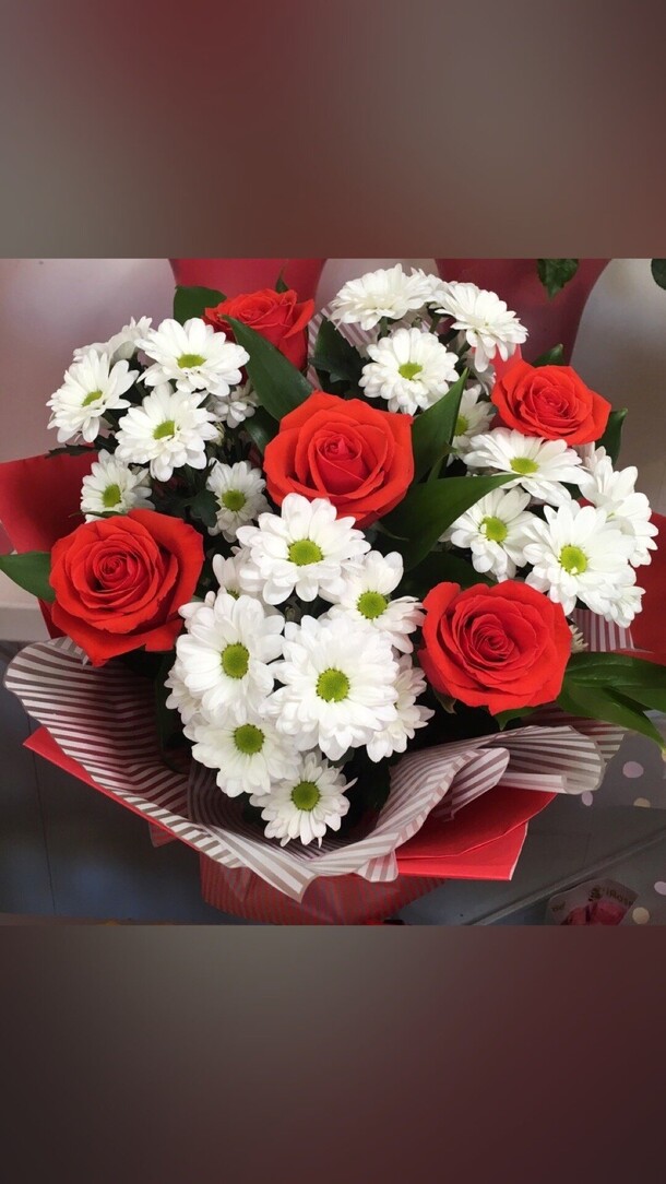 Радость, артикул F1106684 - 7027 рублей, доставка по городу. Flawery - доставка цветов