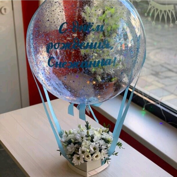 Аэробокс "небесный", артикул F1117193 - 9970 рублей, доставка по городу. Flawery - доставка цветов