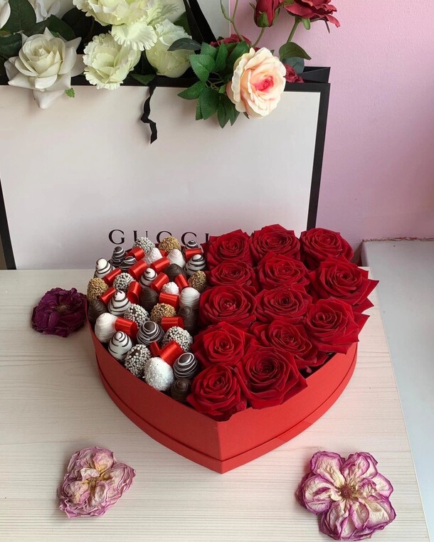 Кокетка, артикул F1117577 - 19311 рублей, доставка по городу. Flawery - доставка цветов