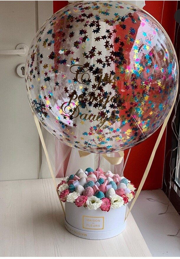 Аэробокс "звездный момент", артикул F1122013 - 13919 рублей, доставка по городу. Flawery - доставка цветов