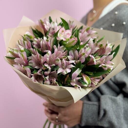 Букет розовые альстромерии, артикул F1451457 - 5544 рублей, доставка по городу. Flawery - доставка цветов