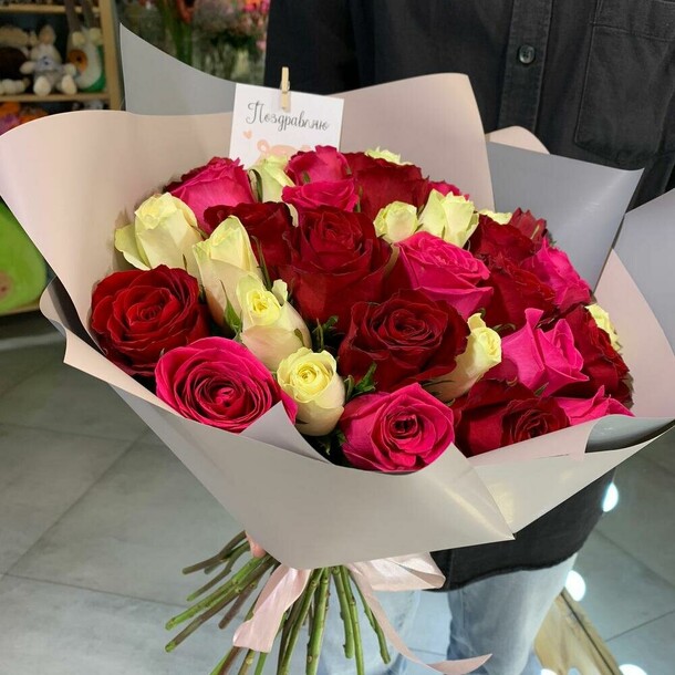 25 кенийских роз, артикул F1151251 - 7370 рублей, доставка по городу. Flawery - доставка цветов