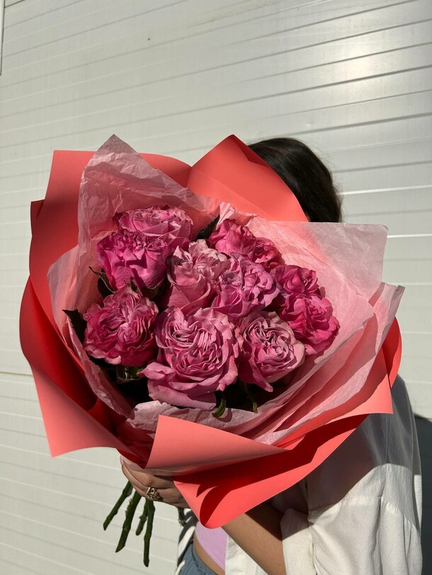 Букет из 9 роз кантри блюз, артикул F1376496 - 4600 рублей, доставка по городу. Flawery - доставка цветов